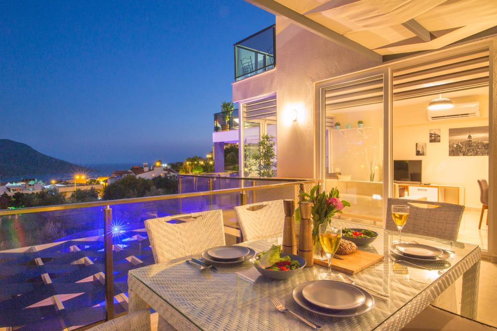 2 bedrooms Property in Kalkan, Turkey No. 22049