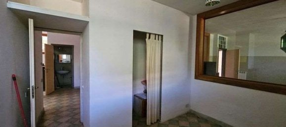 5 rooms Apartment in Rome, Italy No. 222793 14