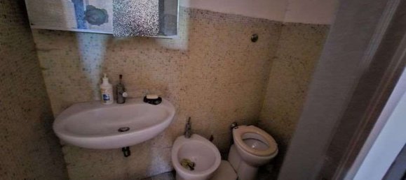 5 rooms Apartment in Rome, Italy No. 222793 18