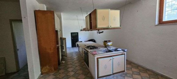 5 rooms Apartment in Rome, Italy No. 222793 15