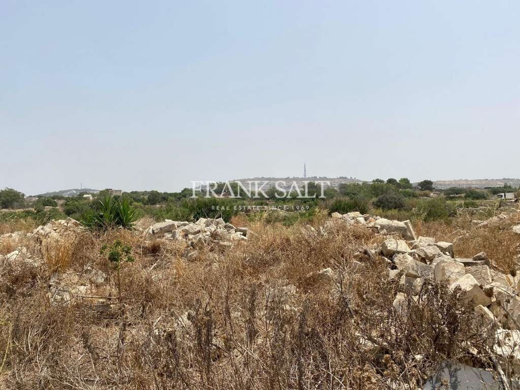 Granja de 5 dormitorios en Naxxar, Malta No. 1555