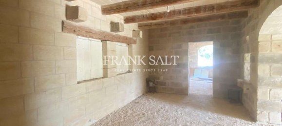 Granja de 5 dormitorios en Naxxar, Malta No. 1555 4