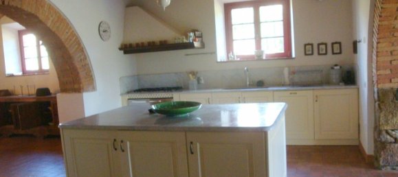 Casa de 9 divisões em Montecatini Val di Cecina, Italy N.º 169100 3