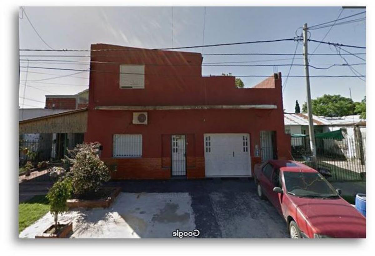 6 غرف نوم منزل في Lanus, Argentina رقم 20197