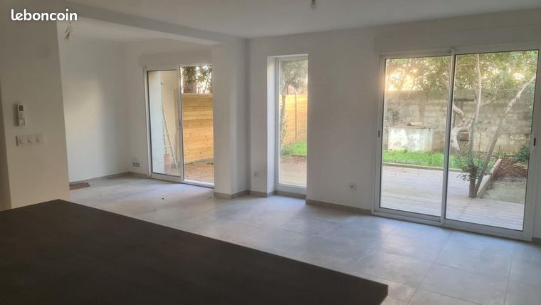 Casa T4 em Narbonne, France N.º 311676