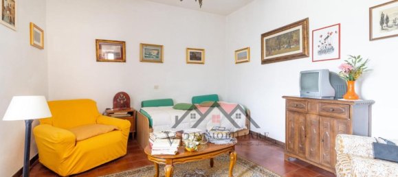 4 rooms Apartment in Pomarance, Italy No. 173855 2
