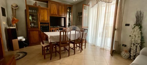 2 bedrooms Apartment in Turin, Italy No. 282538 9