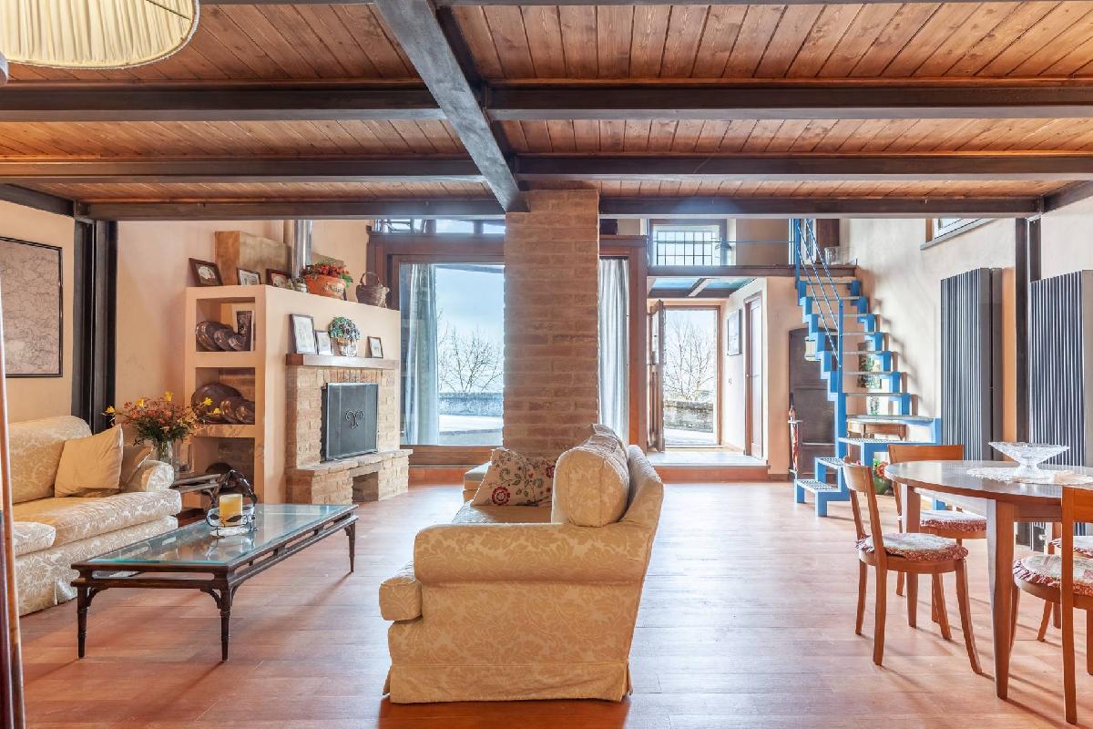 3 bedrooms Apartment in Città della Pieve, Italy No. 229546