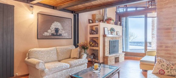 3 bedrooms Apartment in Città della Pieve, Italy No. 229546 4