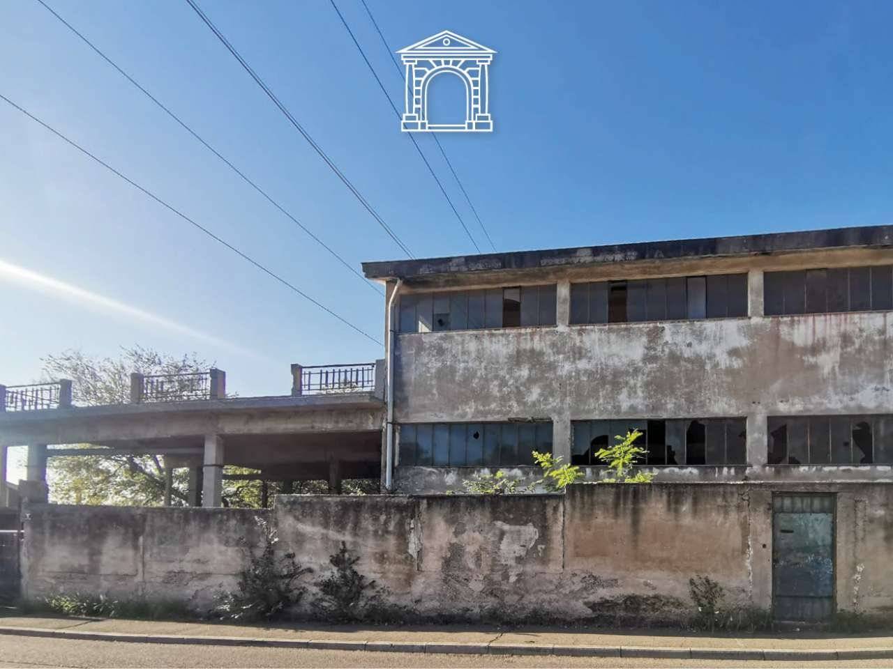 5 rooms Building in Trieste, Italy No. 78985