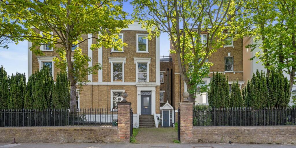 2 bedrooms Maisonette in London, United Kingdom No. 12510