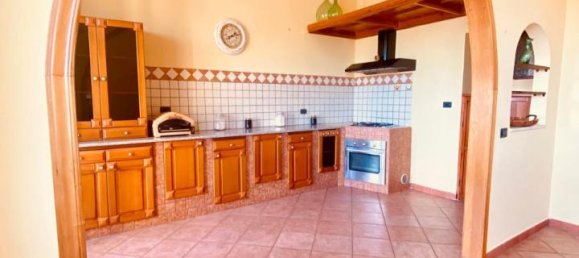 Квартира с 3 комнатами в Лечче, Италия № 115193 35