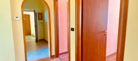 Квартира с 3 комнатами в Лечче, Италия № 115193 10