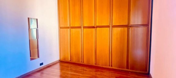 Квартира с 3 комнатами в Лечче, Италия № 115193 14