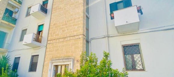 Квартира с 3 комнатами в Лечче, Италия № 115193 24