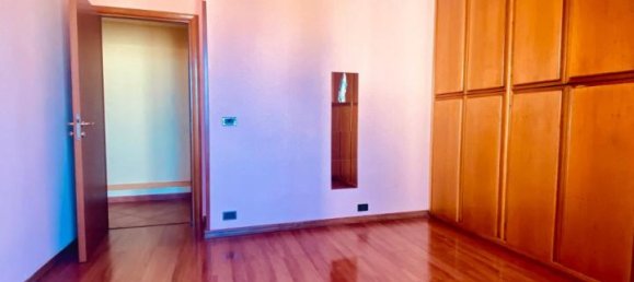 Квартира с 3 комнатами в Лечче, Италия № 115193 12