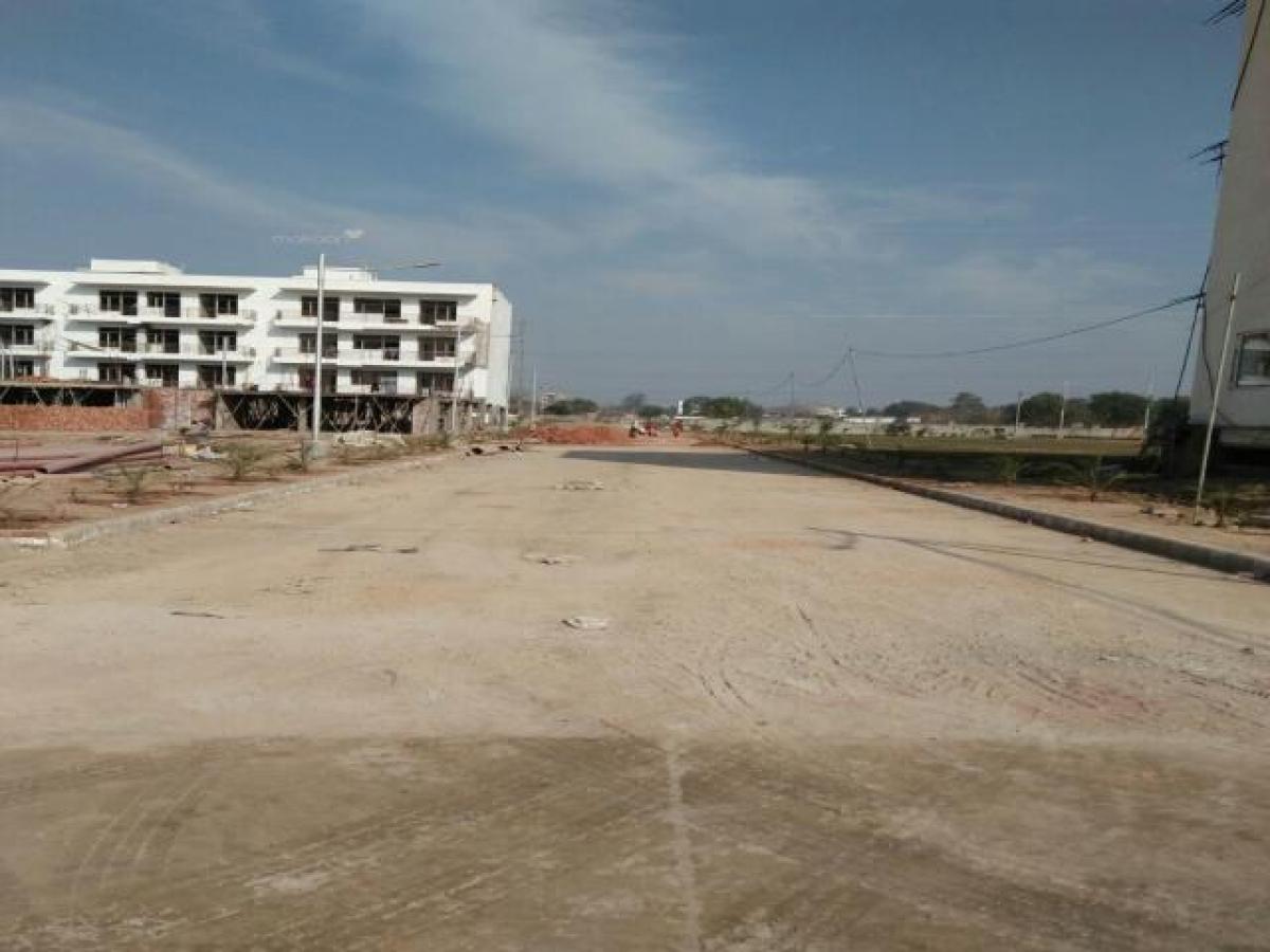 3 Schlafzimmer Haus in Mohali, India, Nr. 11822