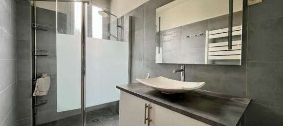 Casa de 3 dormitorios en Neuilly-sur-Marne, France No. 146340 11