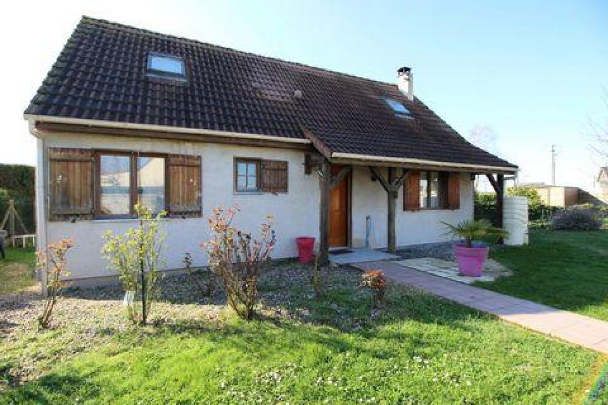 4 bedrooms House in Angerville, France No. 4894