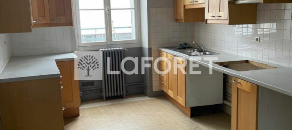 16 bedrooms Building in Saint-Germain-en-Laye, France No. 142403 2