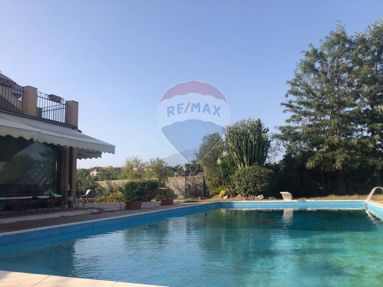 12 rooms Villa in Sant'Agata li Battiati, Italy No. 81729