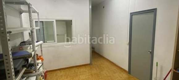 28m² Commercial property in Sants-Montjuic, Spain No. 171293 3