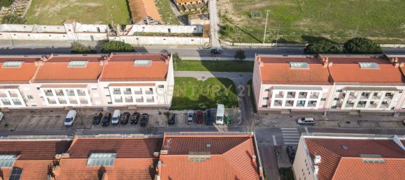 756m² Land in Palmela, Portugal No. 75192 2