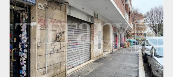 1 room Commercial property in Rome, Italy No. 93036 19