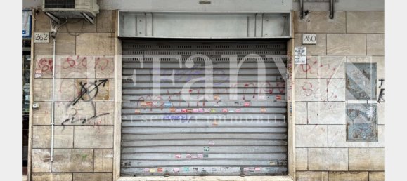 1 room Commercial property in Rome, Italy No. 93036 20