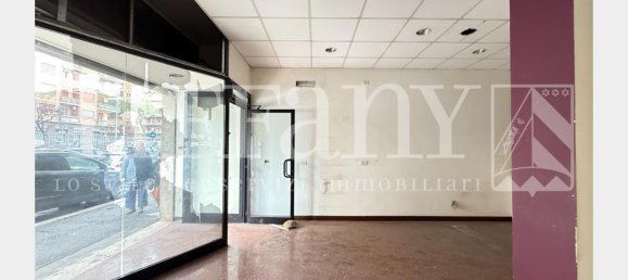 1 room Commercial property in Rome, Italy No. 93036 2