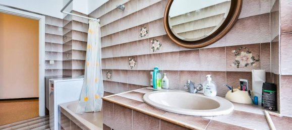 4-salle Appartement à Genoa, Italy No. 21118 25