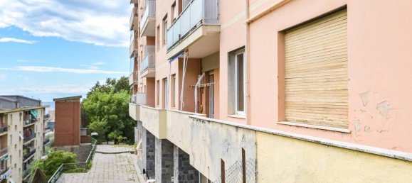 4-salle Appartement à Genoa, Italy No. 21118 40