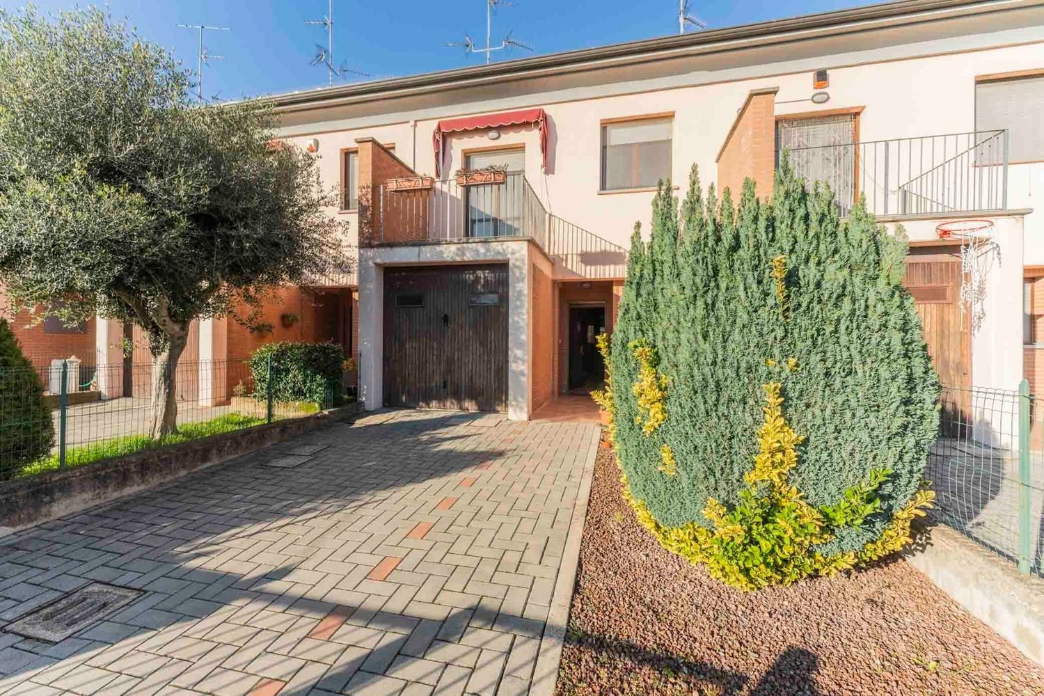 4غرفة منزل في Poggio Renatico, Italy رقم 97219