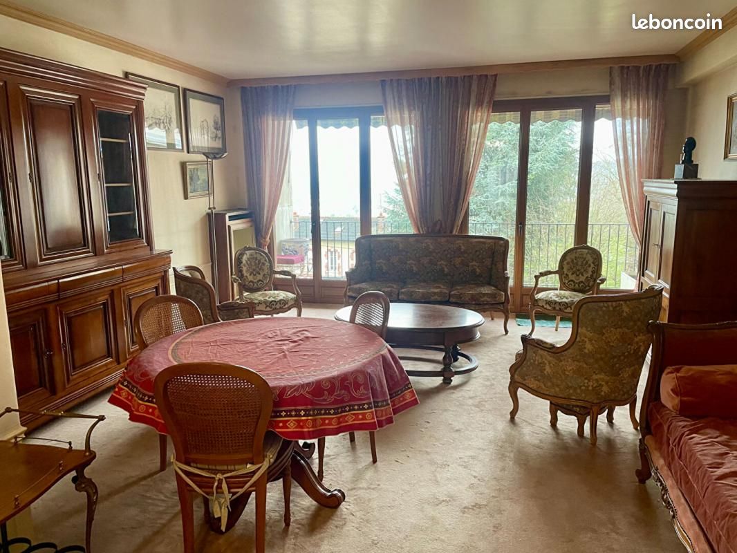 2 bedrooms Apartment in Montmorency, France No. 164188