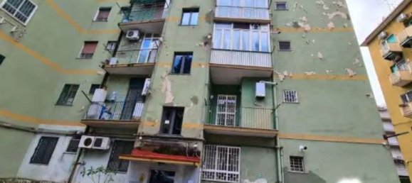 3 rooms Apartment in Naples, Italy No. 14176 16