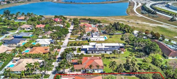 4 Schlafzimmer Villa in Miami, USA, Nr. 614234 2
