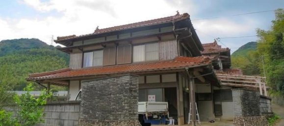 Studio in Fukuoka, Japan No. 4201 2