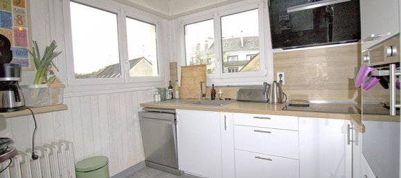 4 bedrooms House in Angers, France No. 100886 2