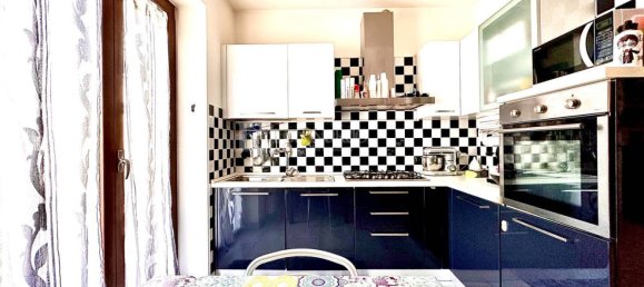 6 rooms Apartment in Colli del Tronto, Italy No. 138804 9