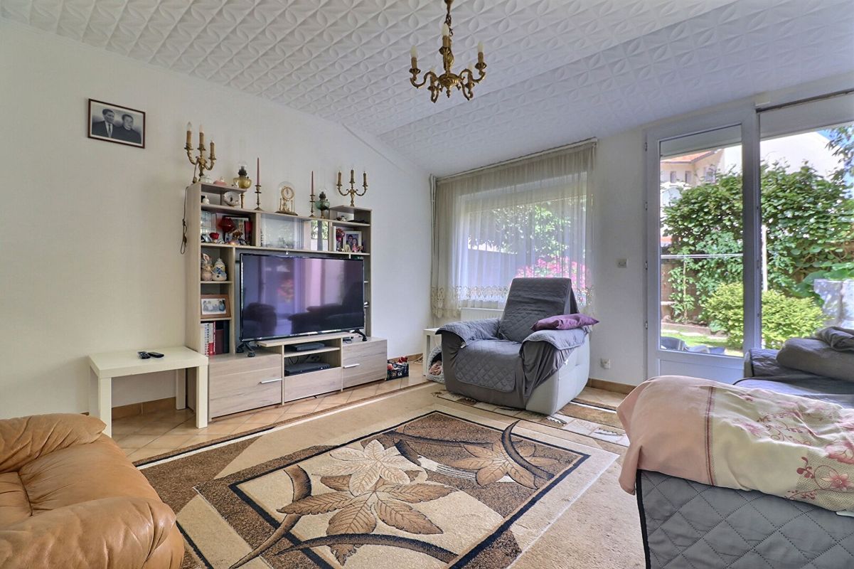 4 bedrooms House in Goussainville, France No. 131134