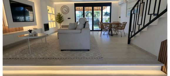 2 bedrooms Villa in Casares, Spain No. 146701 3