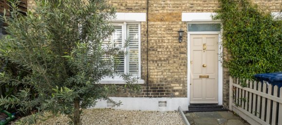 2 bedrooms House in London, United Kingdom No. 14214 43