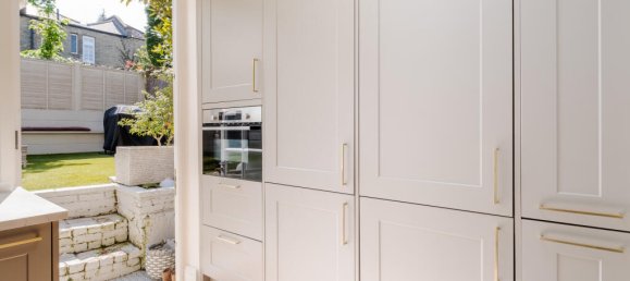 2 bedrooms House in London, United Kingdom No. 14214 52