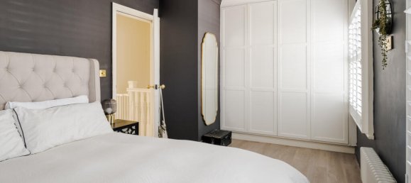 2 bedrooms House in London, United Kingdom No. 14214 30