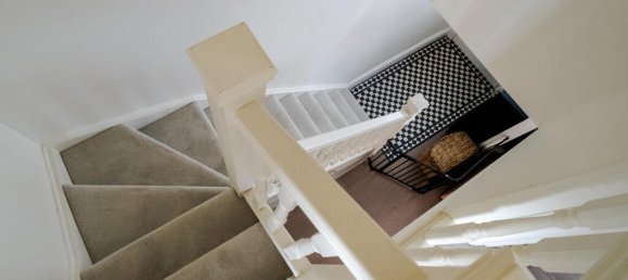 2 bedrooms House in London, United Kingdom No. 14214 45