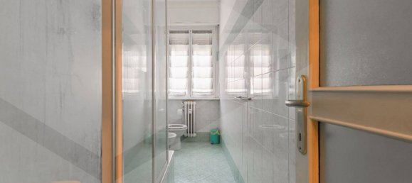 3 rooms Apartment in Milan, Italy No. 241457 12