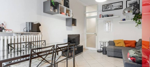 3 rooms Apartment in Milan, Italy No. 241457 20