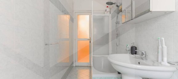 3 rooms Apartment in Milan, Italy No. 241457 14