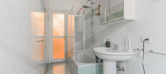 3 rooms Apartment in Milan, Italy No. 241457 13