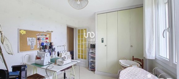 Casa de 5 dormitorios en Josnes, France No. 64006 9